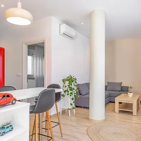 Helios Apartament *